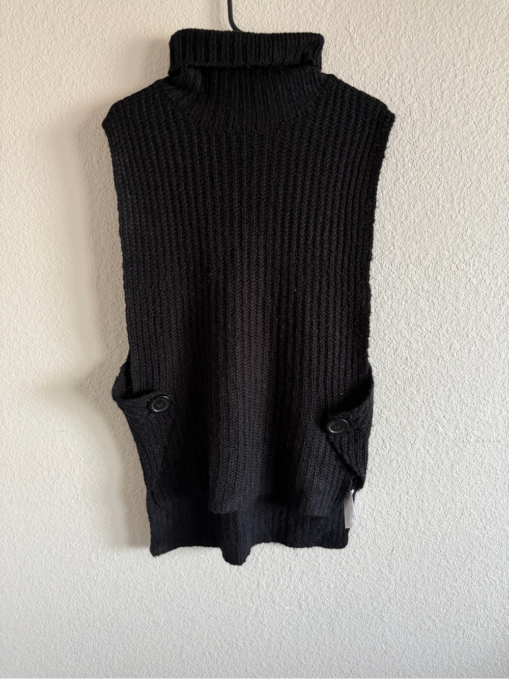 Sleeveless Black Turtleneck Knit Vest with Pocket Buttons